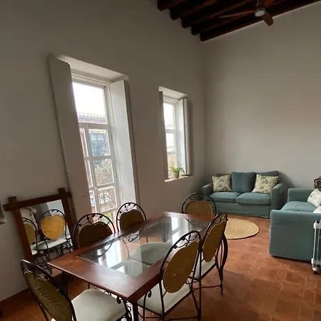 Gran Casa Con Balcón En Centro Histórico * El Puerto de Santa María